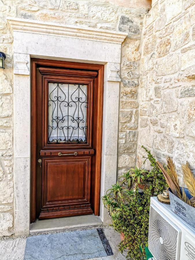 Apartmán Aelia Kamilárion Exteriér fotografie
